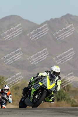 media/Dec-01-2025-Moto Forza (Mon) [[2daa91e15f]]/2-Intermediate Group/Session 2 Turn 9 Entry/